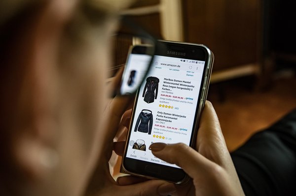 Shopping en ligne marque de luxe : guide pour un achat raffiné