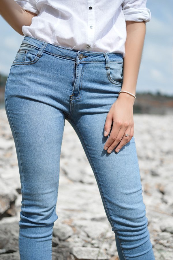 Explorez la collection variée de jeans pour femme chez freeman t. porter